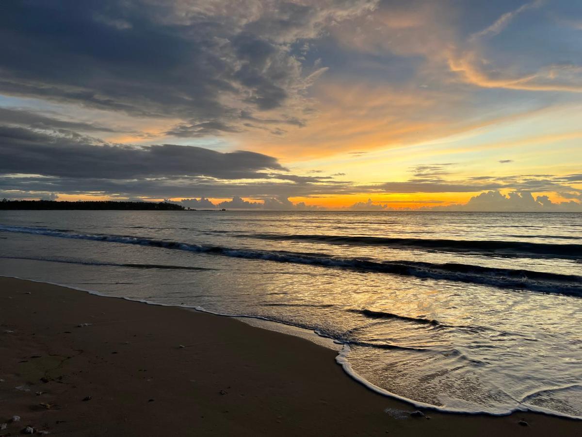 Ao Thong Beach Resort Bang Sak エクステリア 写真